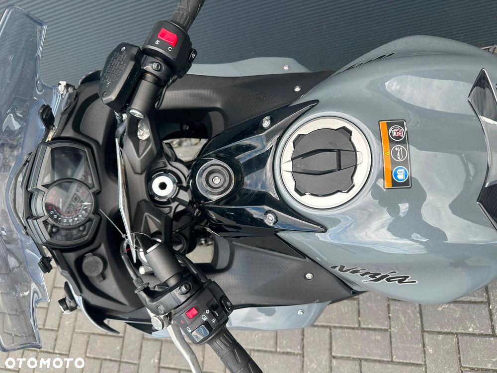 Kawasaki Ninja - 7
