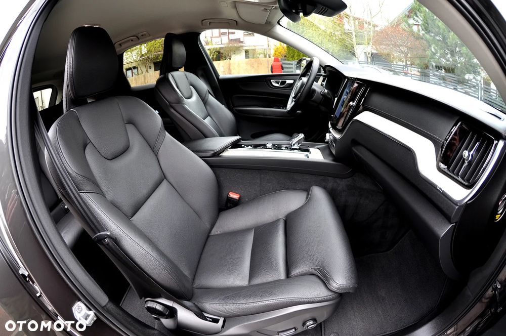 Volvo XC 60 B4 D AWD Geartronic Inscription - 22