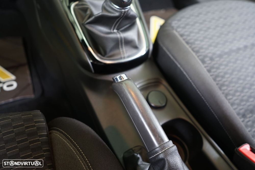 Opel Astra 1.2 T Business Edition S/S - 34