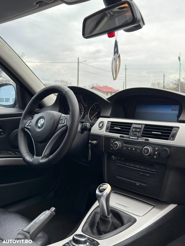 BMW Seria 3 318d - 5