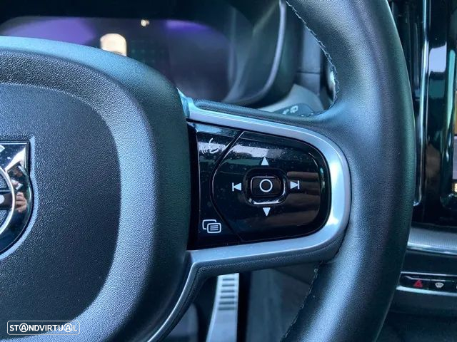Volvo XC 60 2.0 B5 R-Design AWD - 22