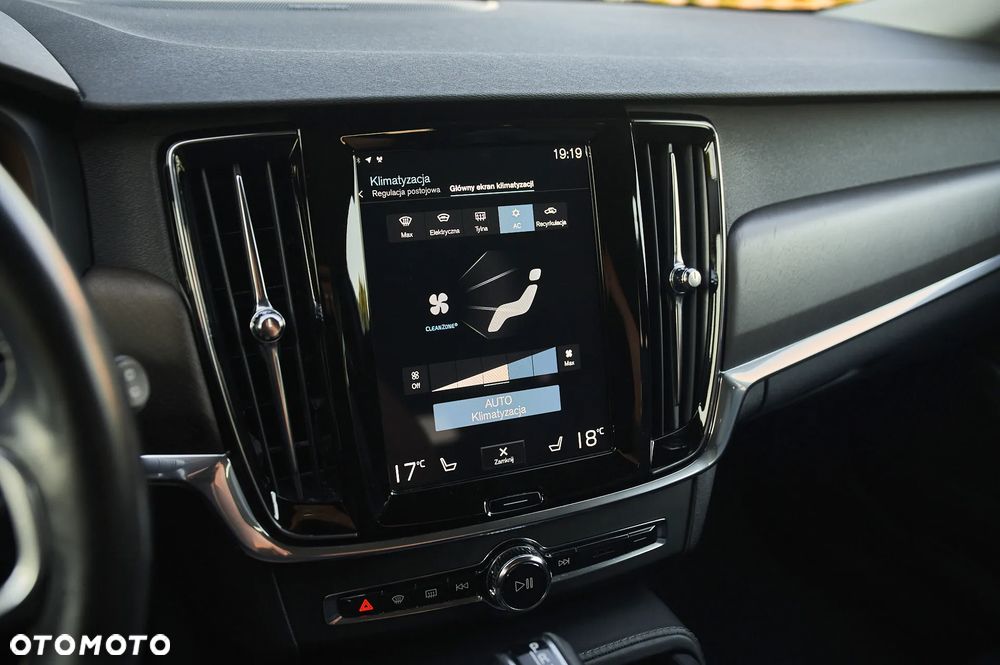 Volvo V90 Cross Country D5 SCR AWD Pro - 29