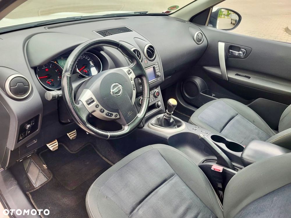 Nissan Qashqai+2 2.0 dCi DPF tekna - 13