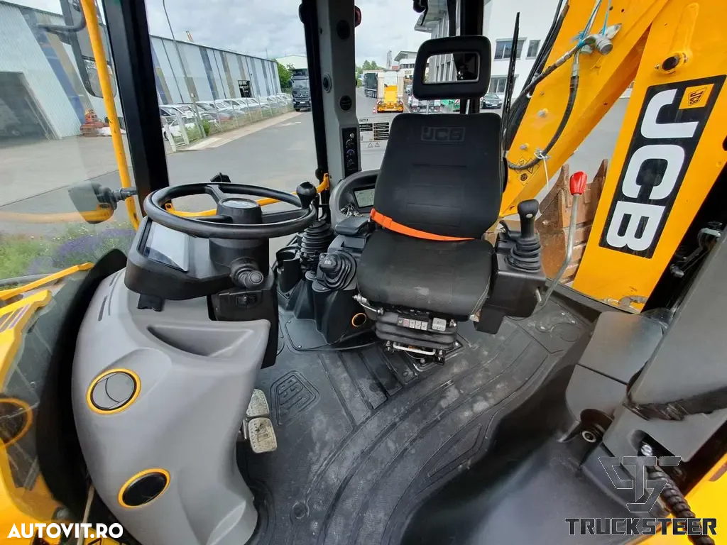 JCB 3CX - 10