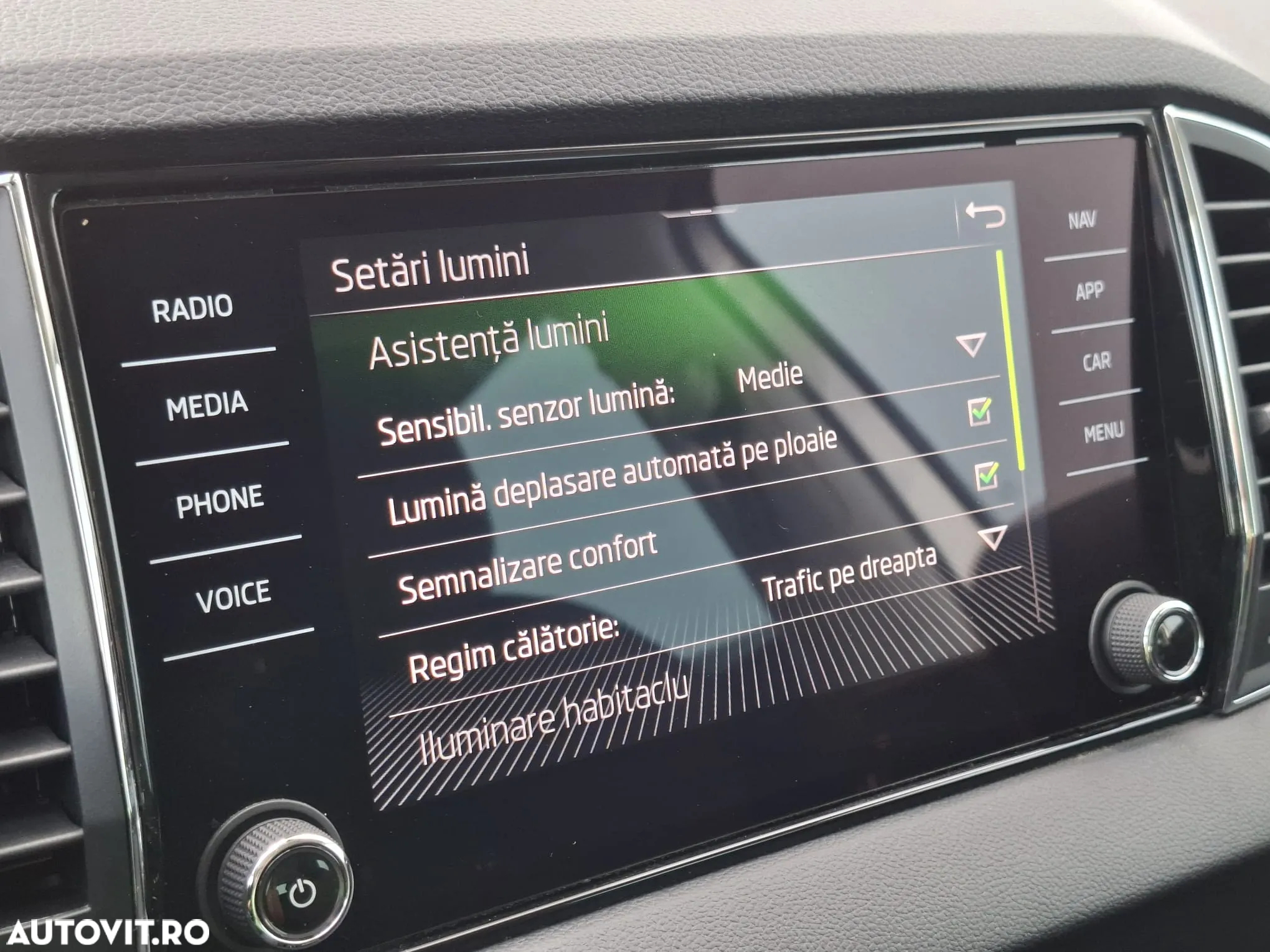 Skoda Karoq 2.0 TDI 4X4 DSG Style - 28