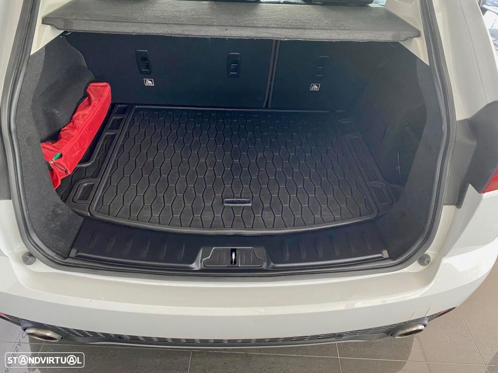 Jaguar E-Pace 2.0 i4D R-Dynamic S - 24