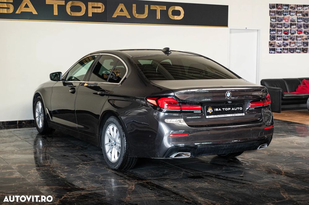 BMW Seria 5 520d Aut. Luxury Line - 36