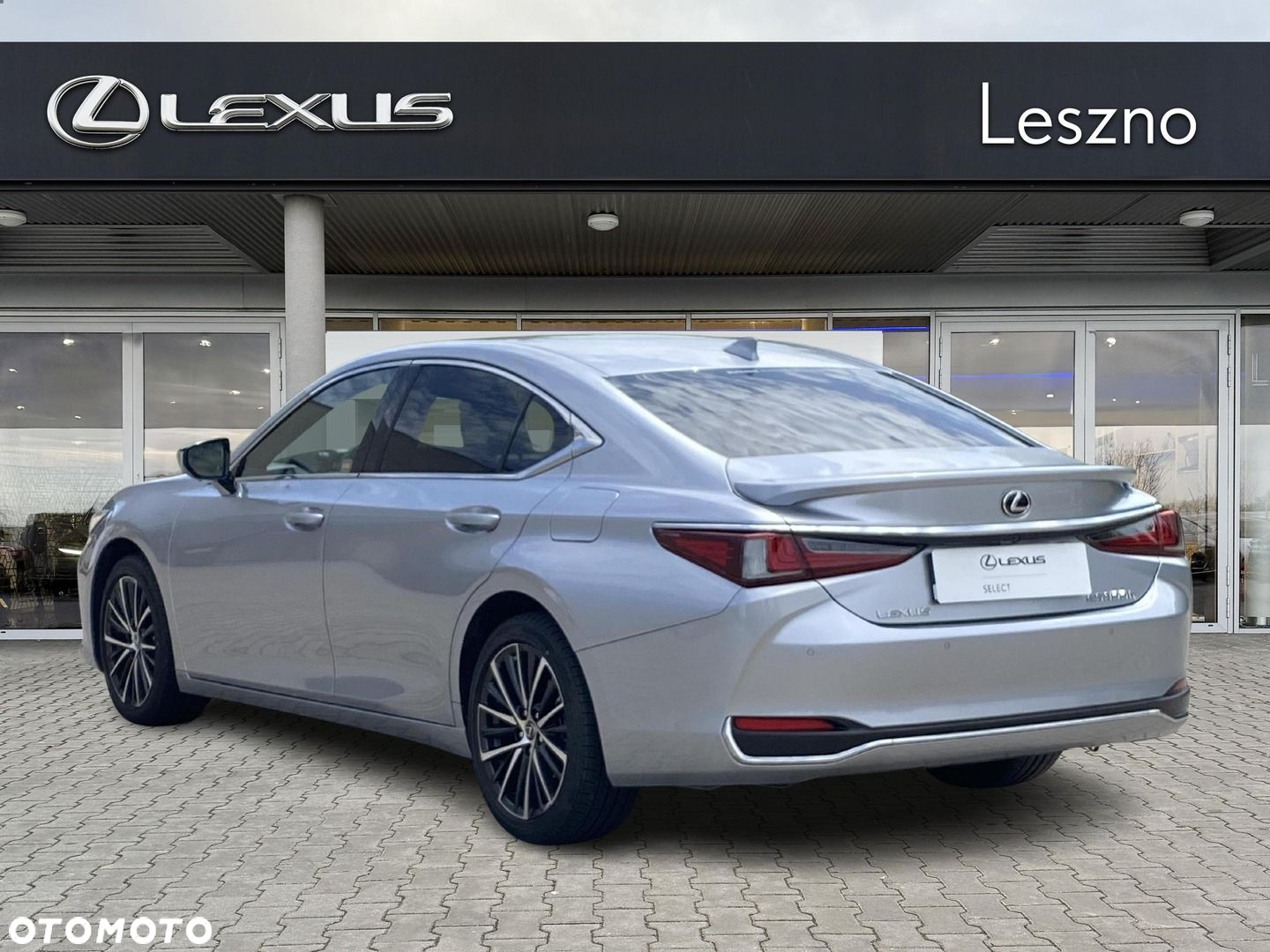 Lexus ES - 6