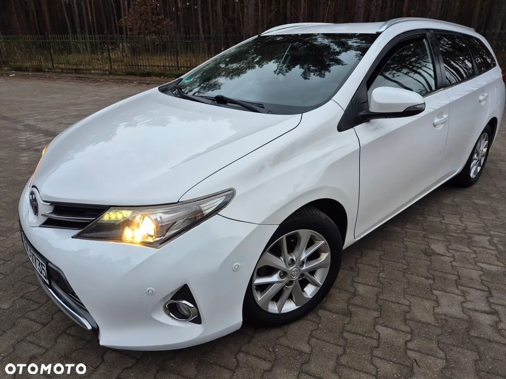 Toyota Auris 1.8 HSD Luna - 3