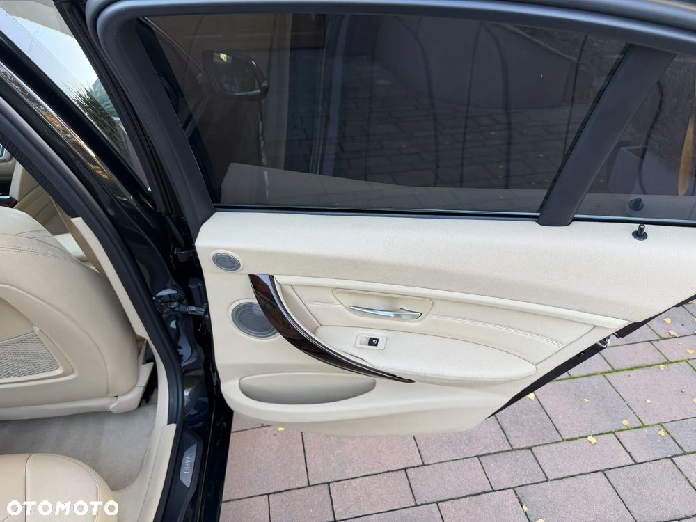 BMW Seria 3 - 23