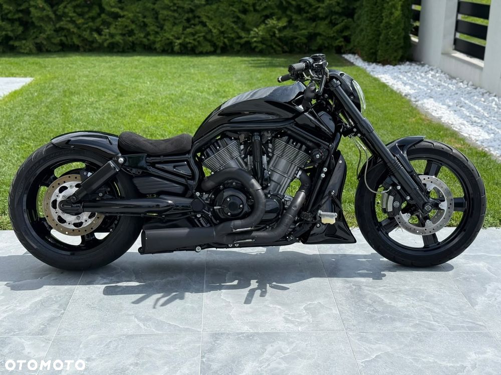 Harley-Davidson V-Rod Muscle - 2