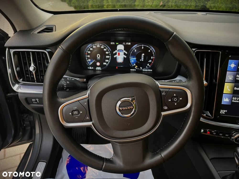 Volvo V60 D3 Momentum - 35