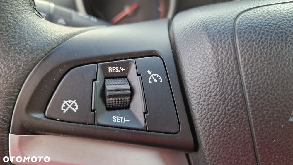 Chevrolet Cruze 1.6 LT - 13