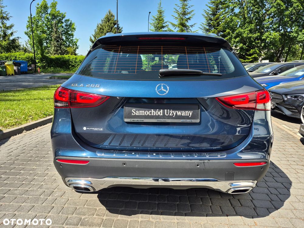 Mercedes-Benz GLA - 7