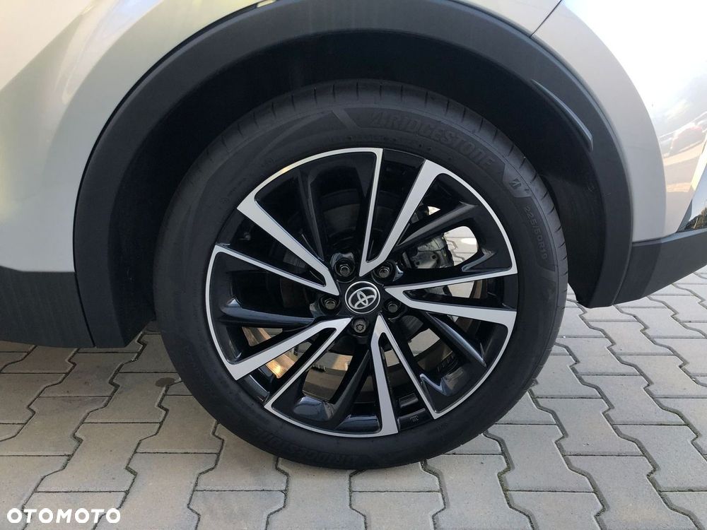 Toyota C-HR - 34