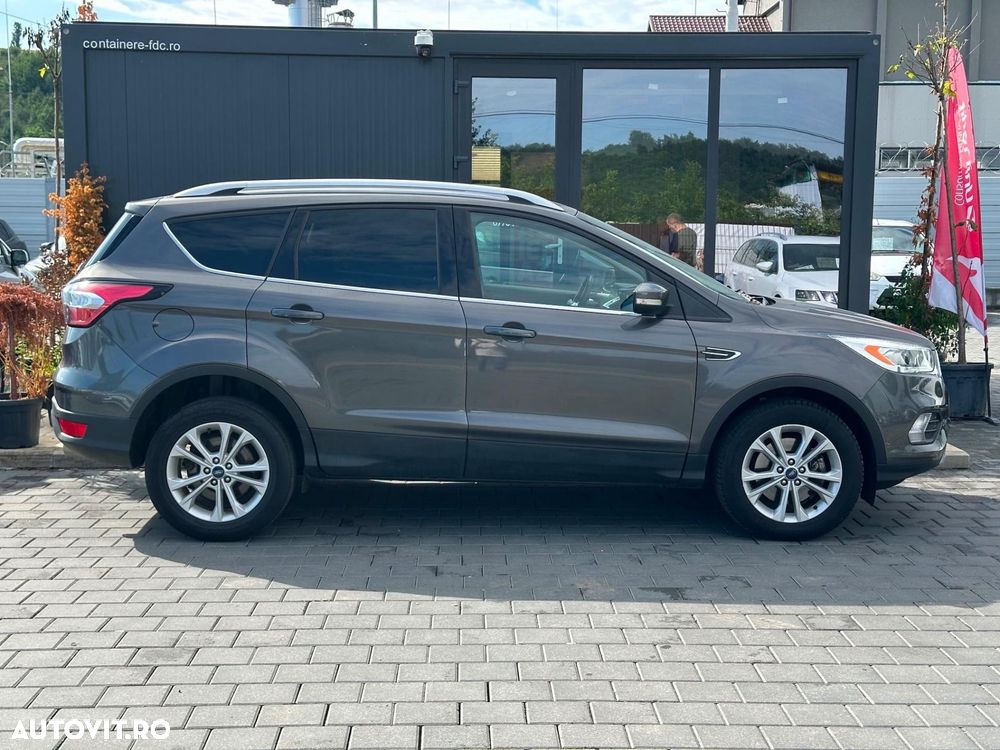 Ford Kuga - 6