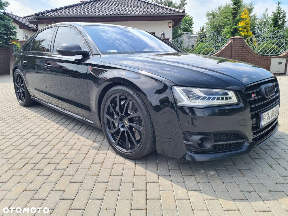 Audi S8 Plus - 2