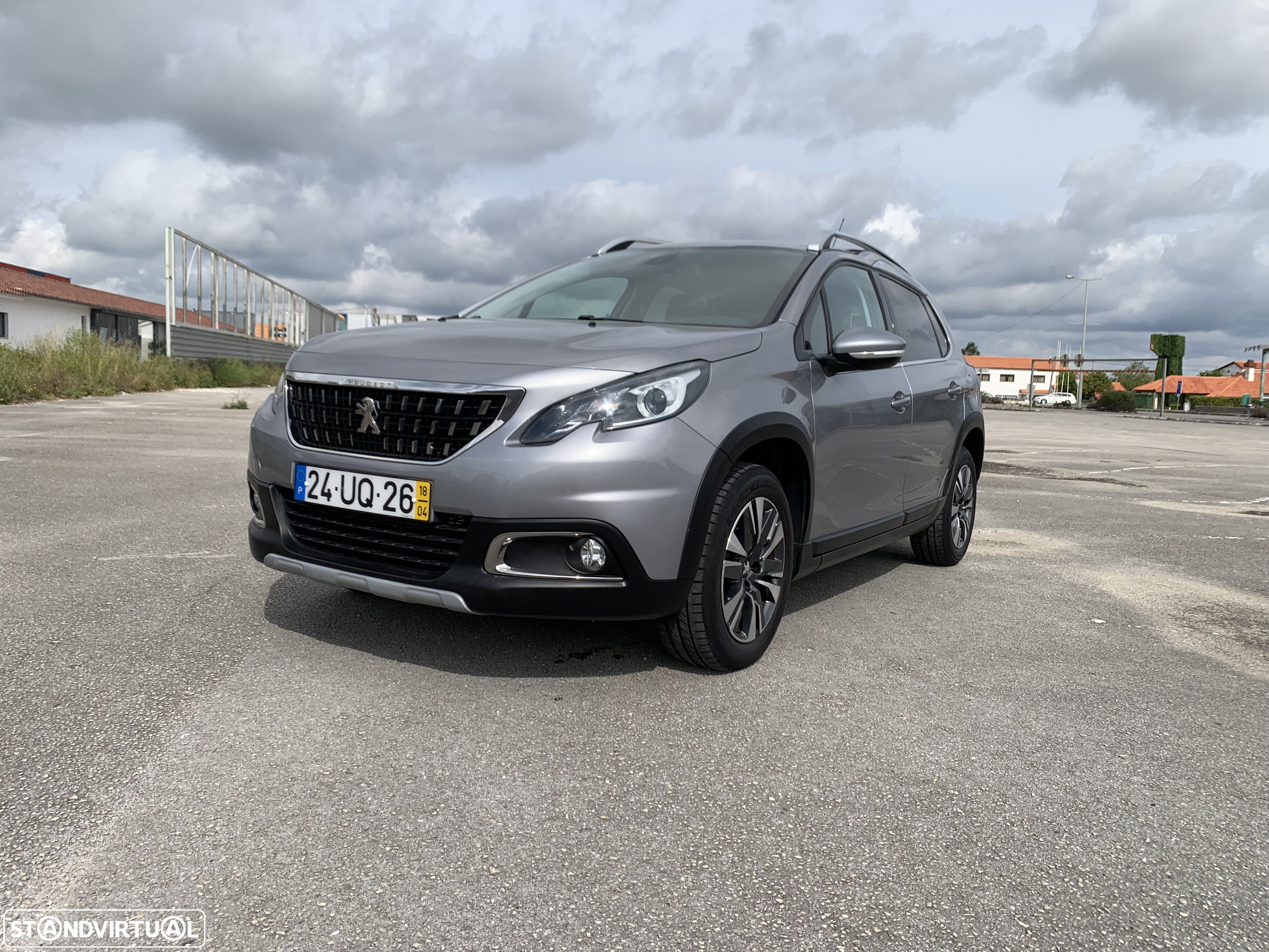 Peugeot 2008 1.2 PureTech Allure - 1