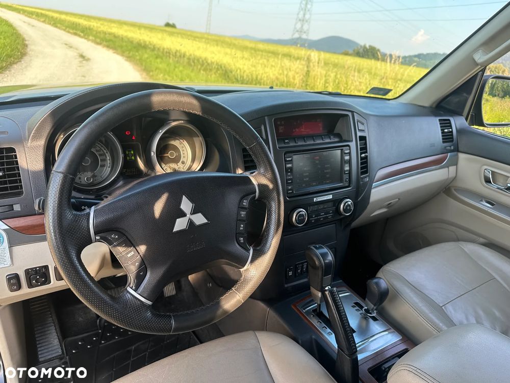 Mitsubishi Pajero 3.2 DID Instyle - 5