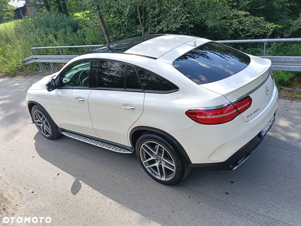 Mercedes-Benz GLE - 10