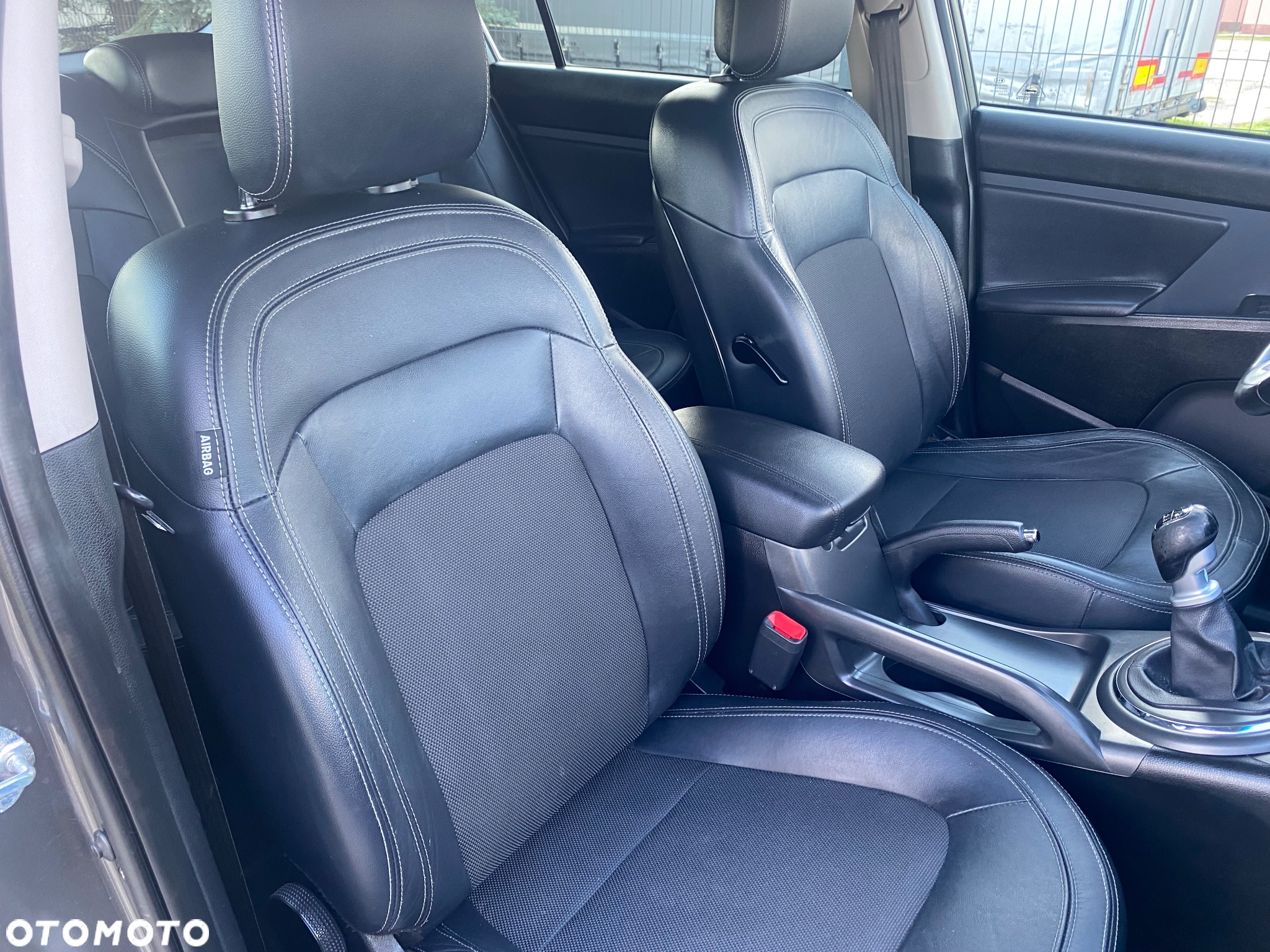 Hyundai ix35 1.6 2WD Fifa World Cup Edition - 10