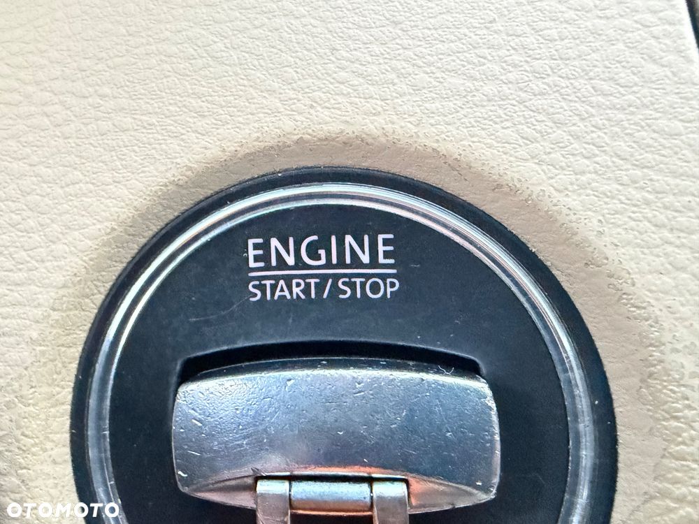 Volkswagen Passat 2.0 TDI 4Motion DSG BlueMotion Tech Highline - 34