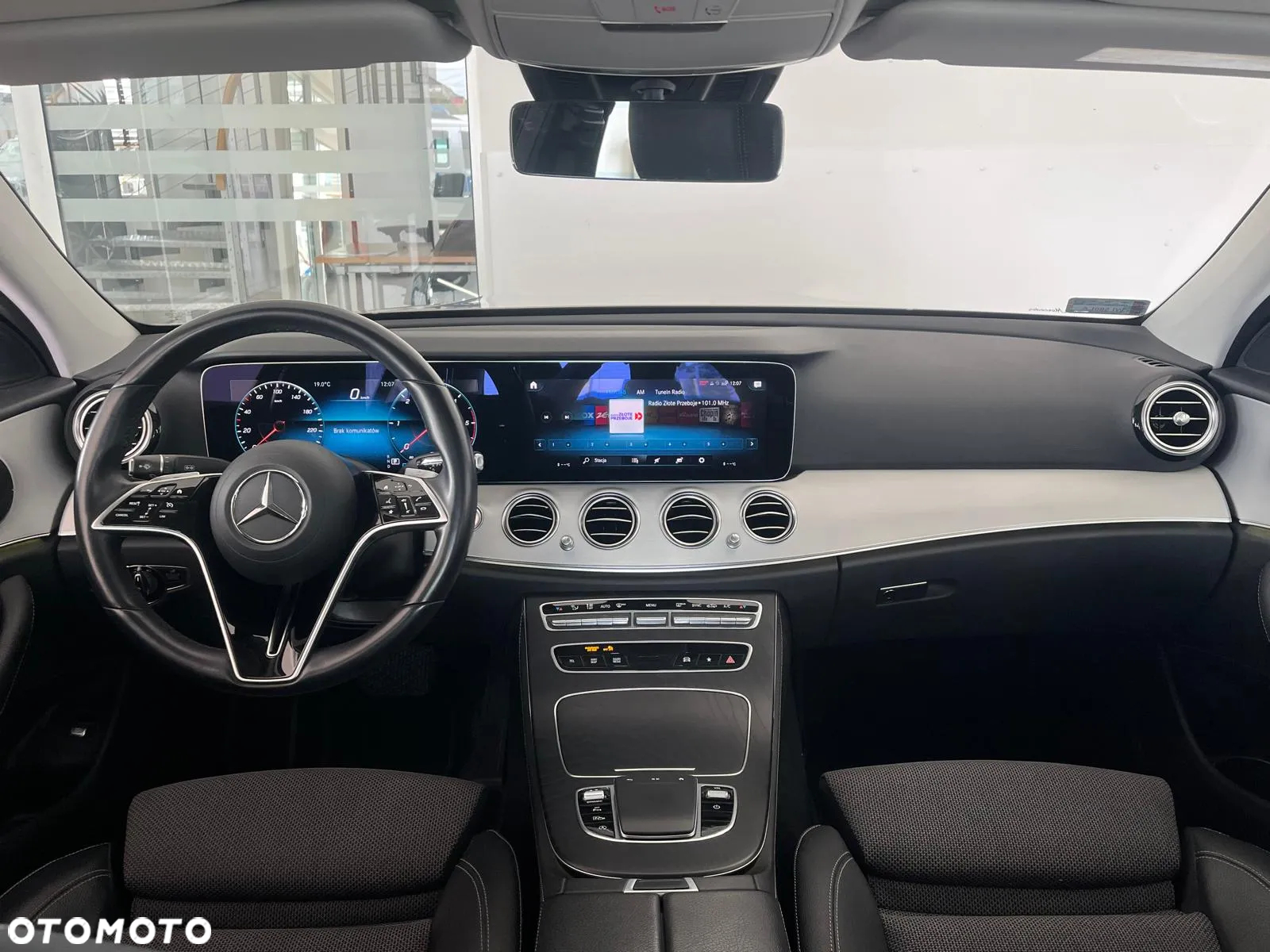 Mercedes-Benz Klasa E 220 d Avantgarde - 23