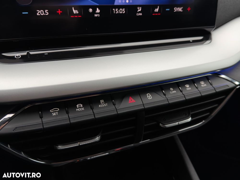 Skoda Octavia 2.0 TDI DSG First Edition - 40