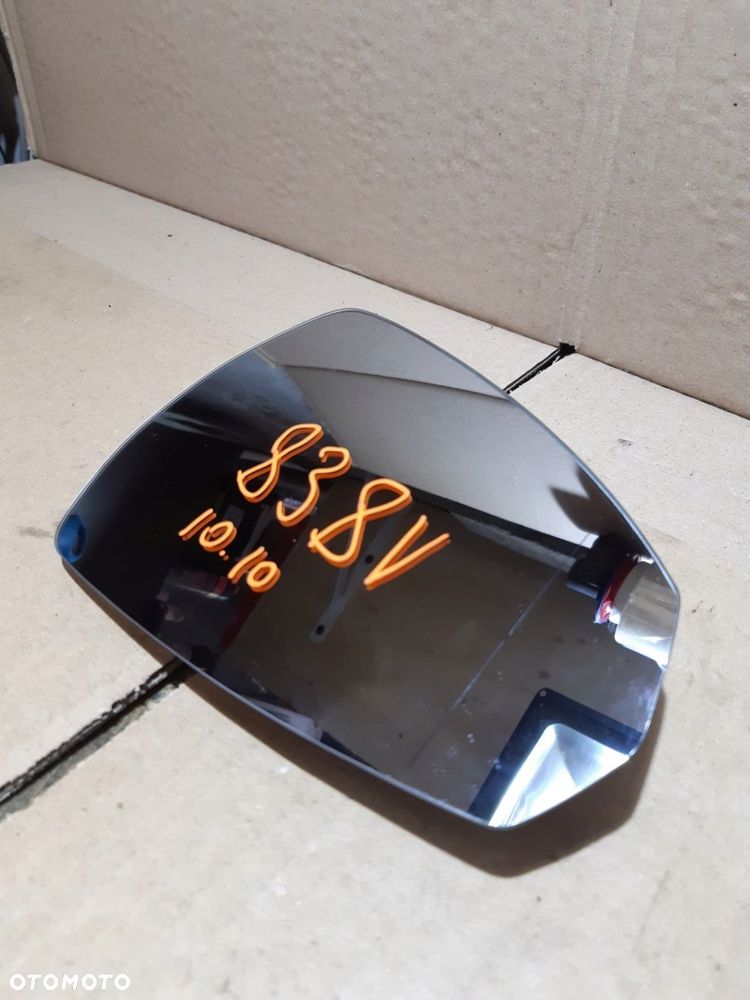 AUDI A3 8V WKŁAD LUSTERKA PRAWEGO PRAWY 8V0857536E - 1