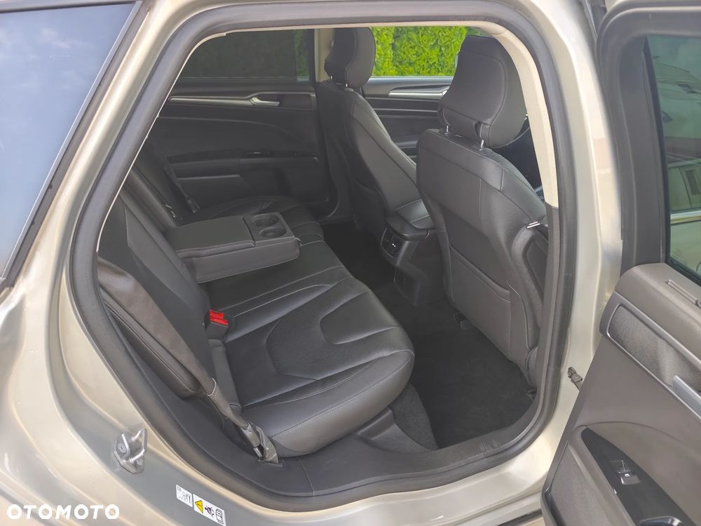 Ford Mondeo 2.0 TDCi STart-Stopp PowerShift-Aut Titanium - 24