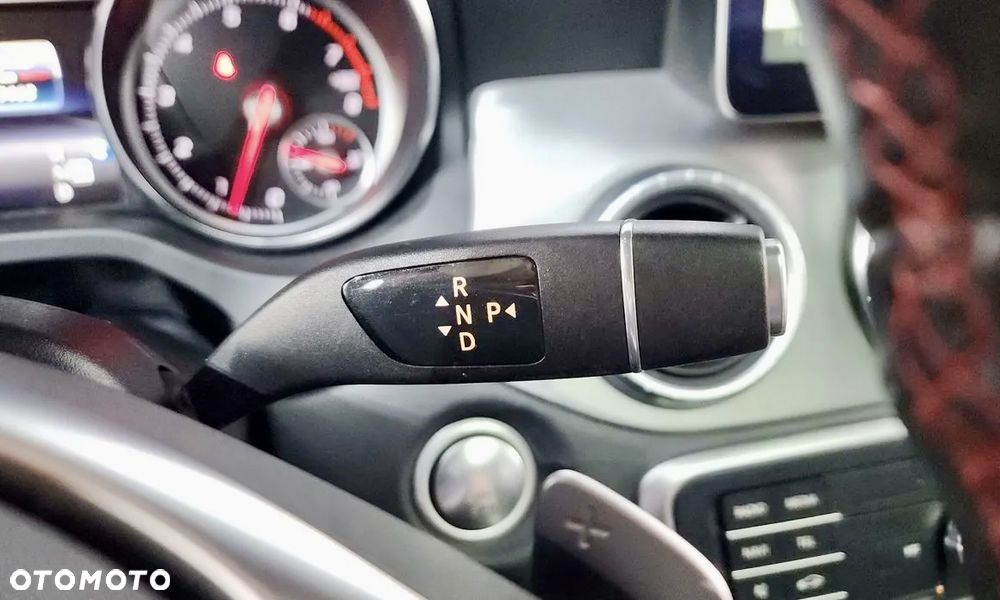 Mercedes-Benz CLA - 14