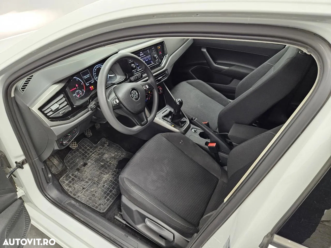 Volkswagen Polo 1.6 TDI Comfortline - 2