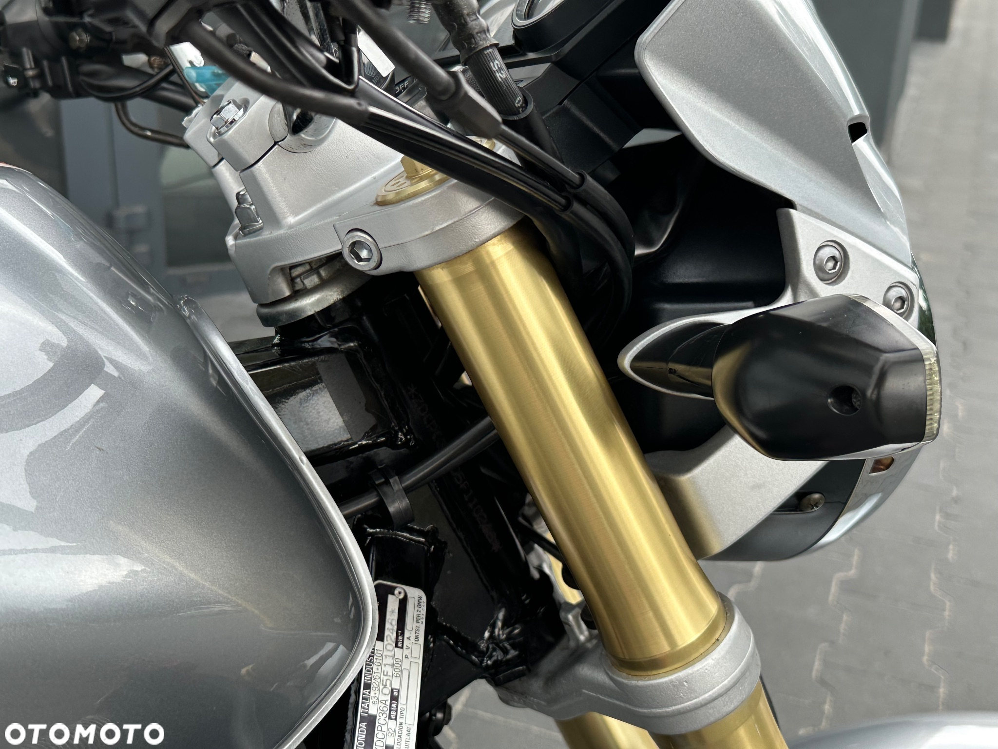 Honda Hornet - 14