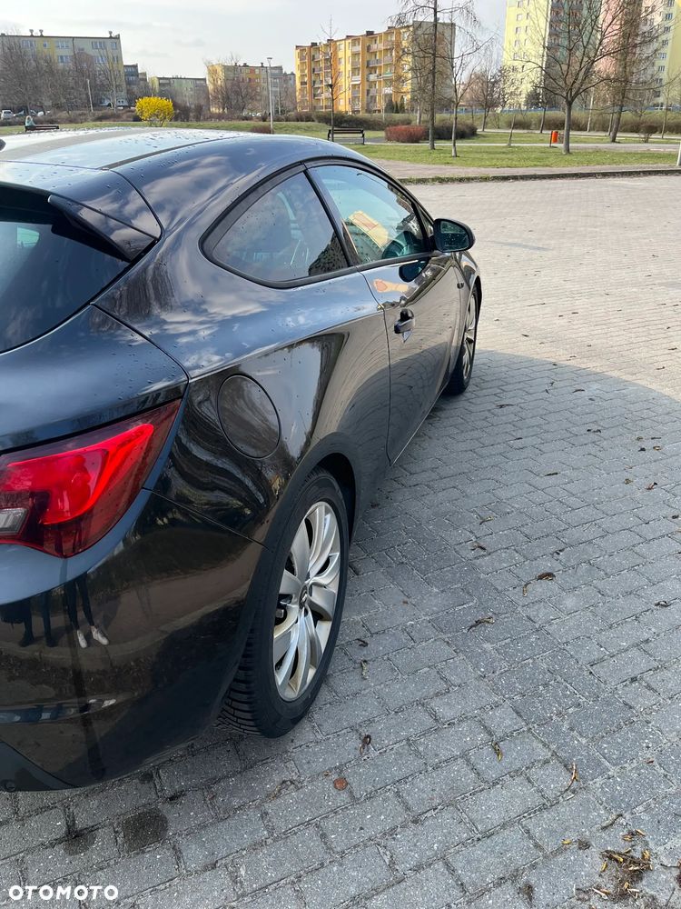 Opel Astra 1.4 Turbo - 4