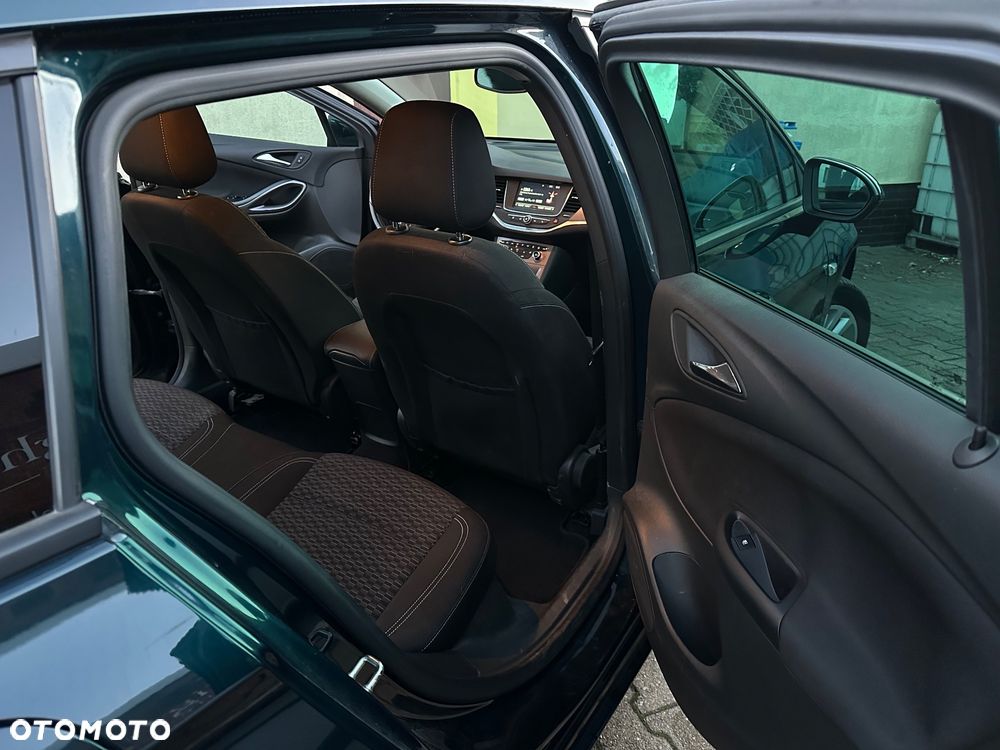 Opel Astra 1.6 CDTI Sport - 10
