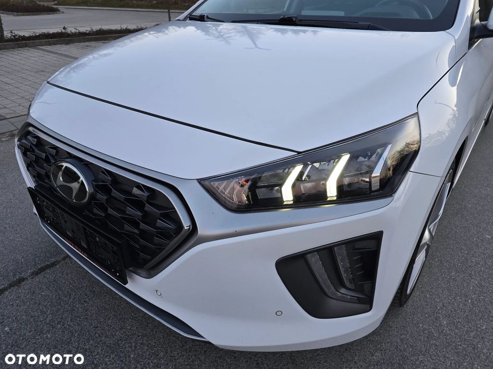 Hyundai IONIQ Hybrid Premium - 40