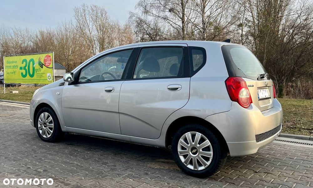 Chevrolet Aveo 1.2 16V LS - 2