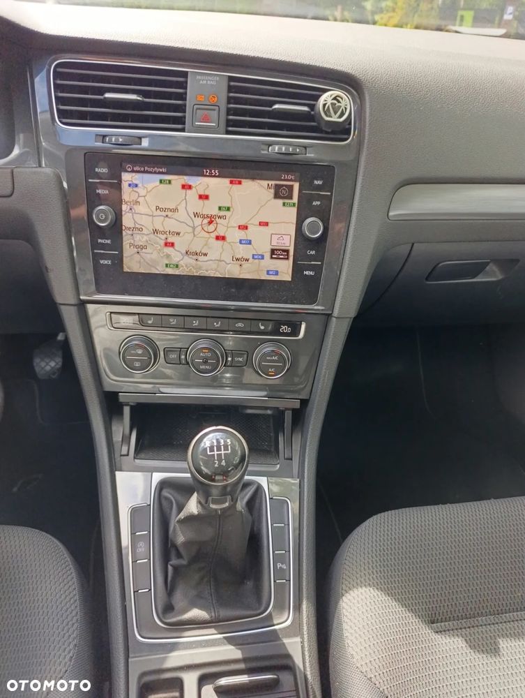 Volkswagen Golf VII 1.6 TDI BMT Comfortline - 14