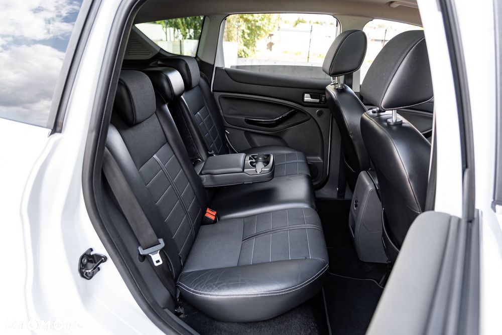 Ford Kuga 2.0 TDCi 4x4 Titanium - 22