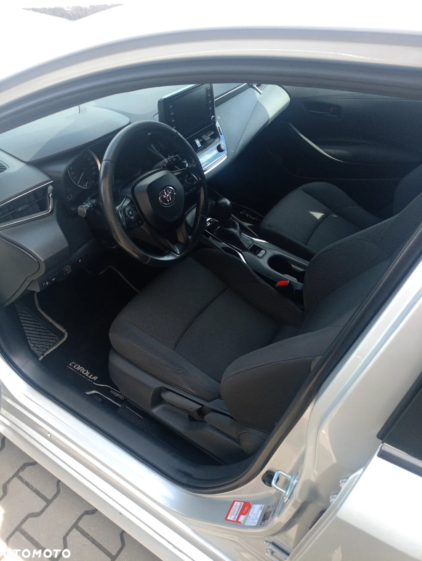 Toyota Corolla 1.8 Hybrid Active - 8