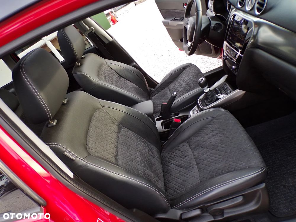 Suzuki Vitara 1.4 Boosterjet Hybrid Allgrip Comfort+ - 28