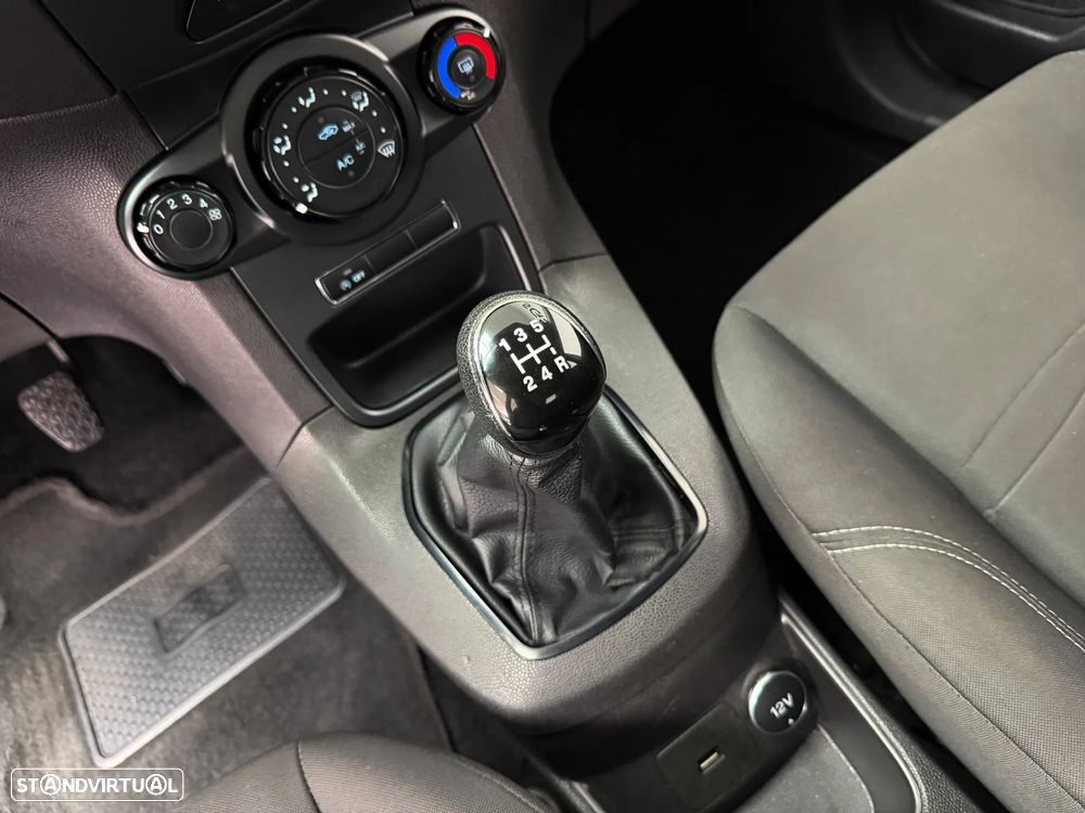 Ford Fiesta 1.5 TDCi Trend - 21