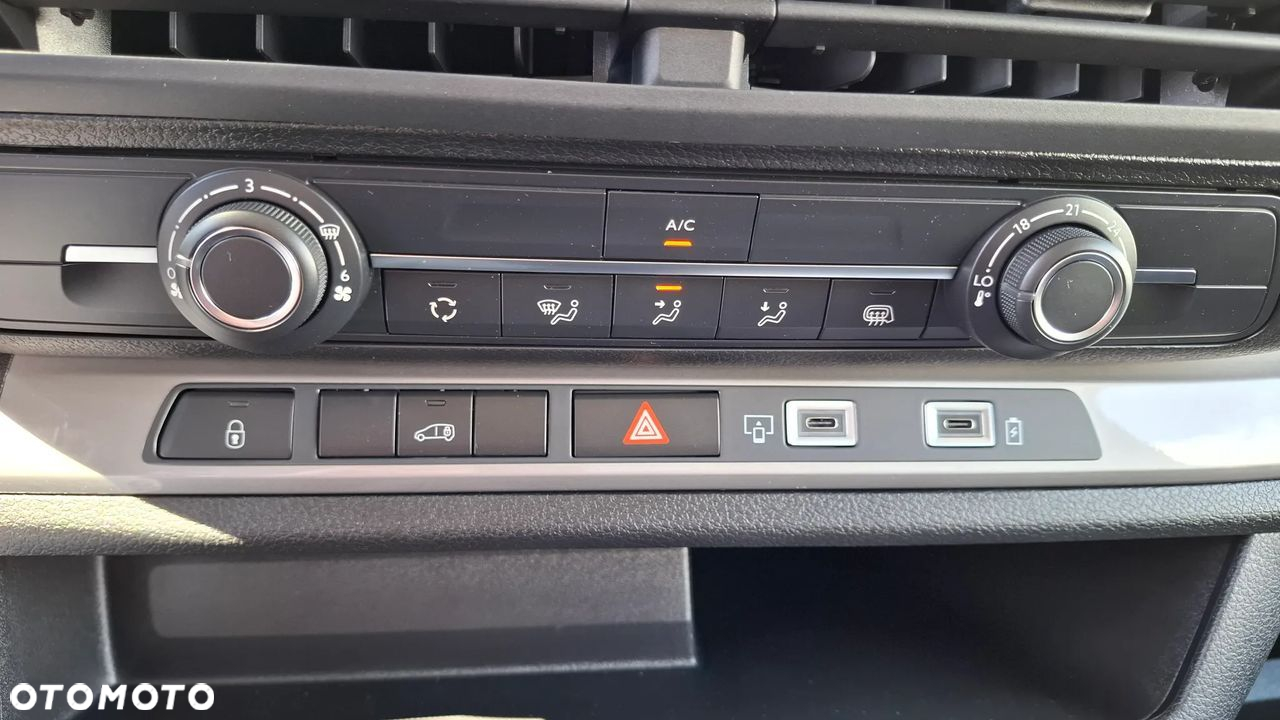 Opel vivaro - 21