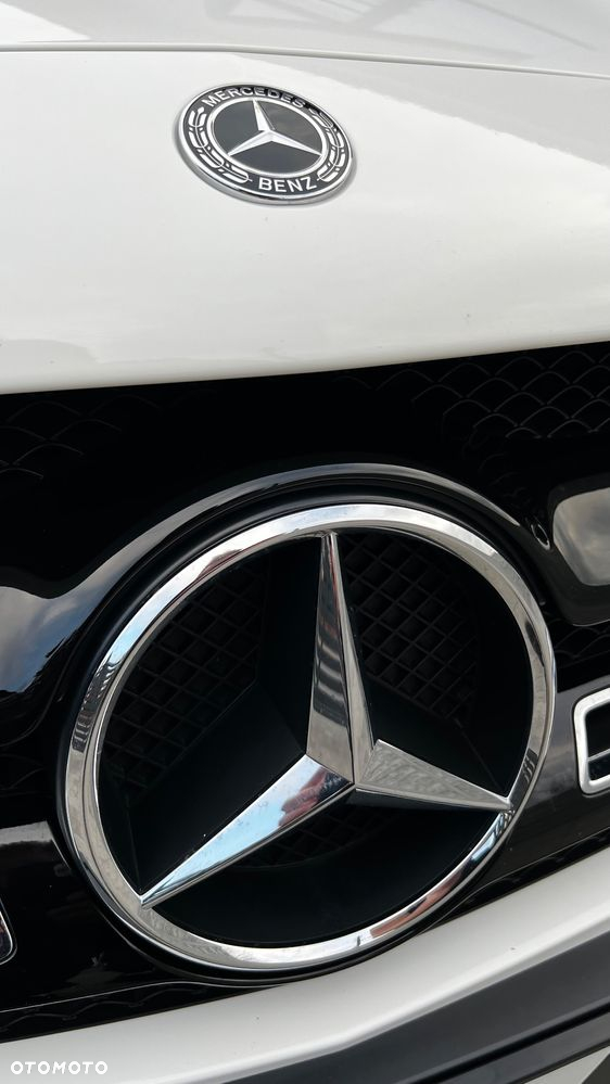 Mercedes-Benz GLA 200 7G-DCT AMG Line - 37