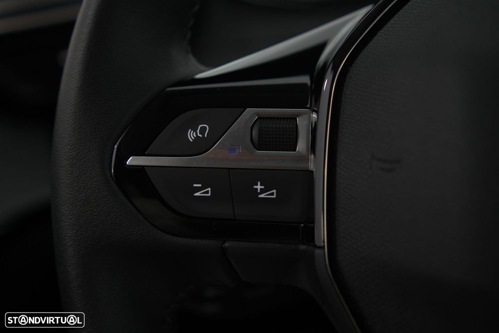 Peugeot 208 1.2 PureTech Allure - 25