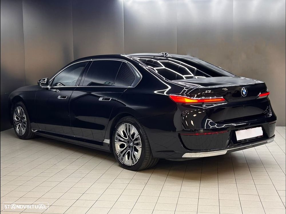 BMW i7 eDrive50 - 9