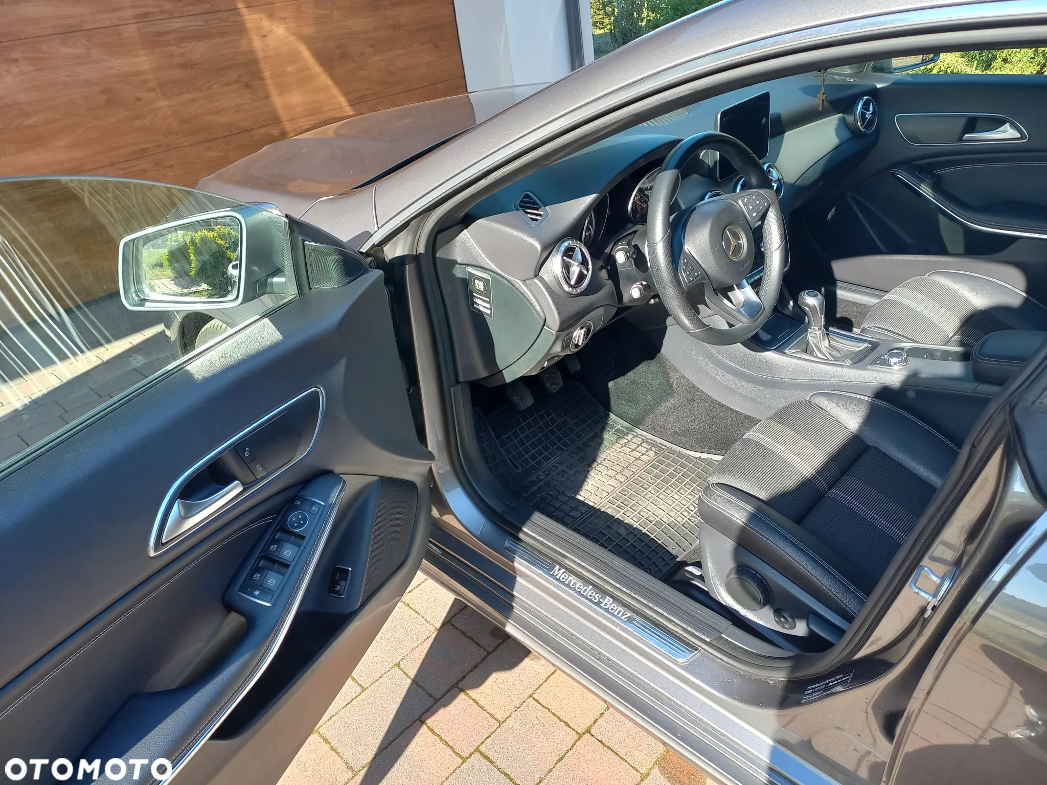 Mercedes-Benz CLA 180 d Urban - 14