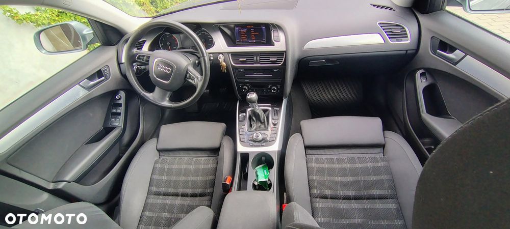 Audi A4 Avant - 7