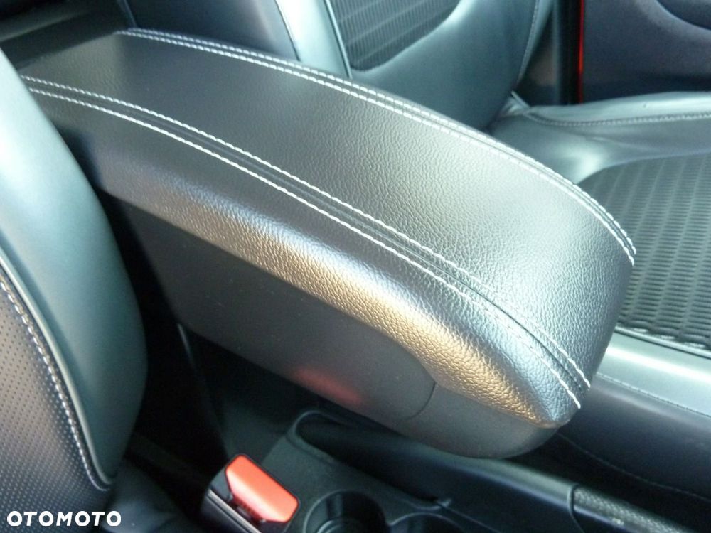 Renault Captur - 28