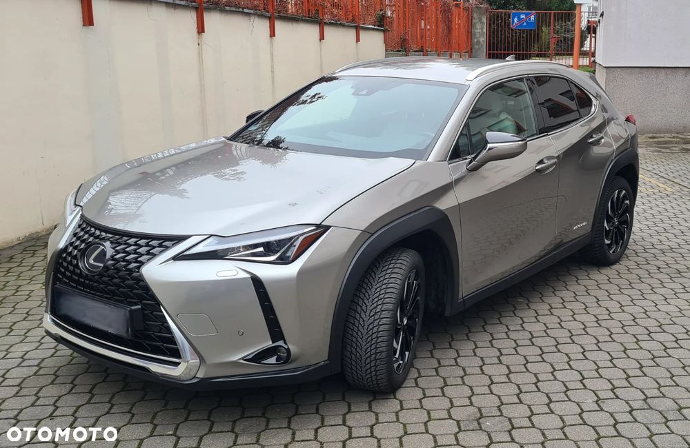 Lexus UX - 1